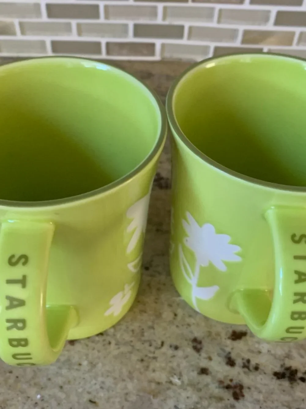 Starbucks 2007 lime green ceramic coffee mug white etched flowers lot of 2 12 oz